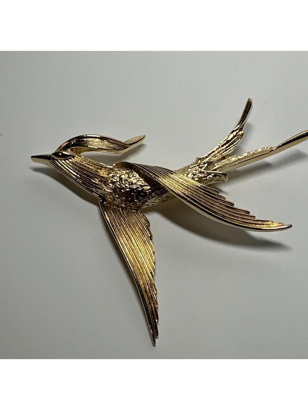 1960's Bird of Paradise Trifari Pin Brooch Signed RARE Gold Tone Gift - Excellen